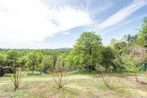 3957 Teton Dr, Redding, CA 96001 photo 52