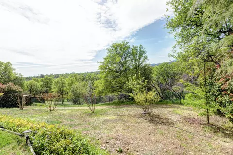 3957 Teton Dr, Redding, CA 96001 photo 50
