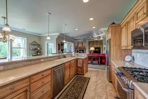 3957 Teton Dr, Redding, CA 96001 photo 23