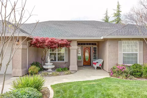 3957 Teton Dr, Redding, CA 96001 photo 1