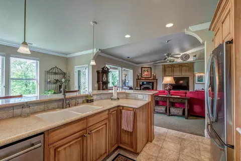 3957 Teton Dr, Redding, CA 96001 photo 25