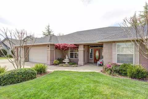 3957 Teton Dr, Redding, CA 96001 photo 2