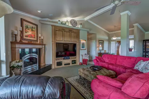 3957 Teton Dr, Redding, CA 96001 photo 13