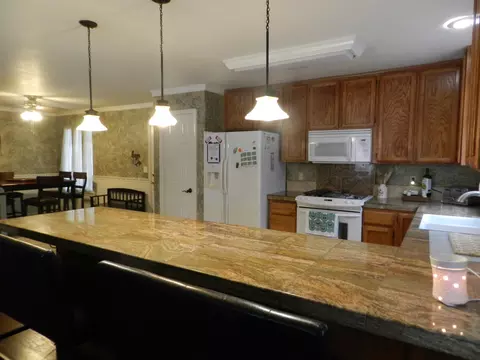 3110 Driftstone Dr, Anderson, CA 96007 photo 4