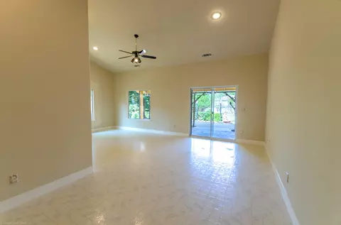 19285 Lewallen Ct, Redding, CA 96003 photo 40