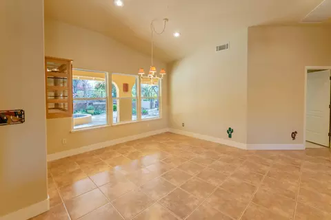 19285 Lewallen Ct, Redding, CA 96003 photo 11