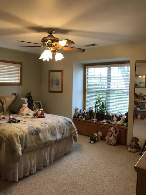 20363 Greenview Dr, Redding, CA 96002 photo 17
