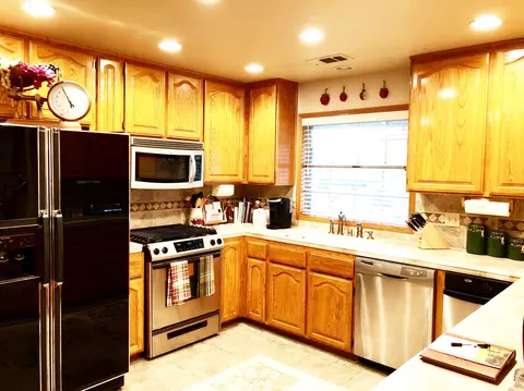 20363 Greenview Dr, Redding, CA 96002 photo 13