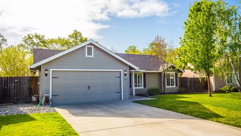 3329 Nathan Dr, Anderson, CA 96007 photo 1