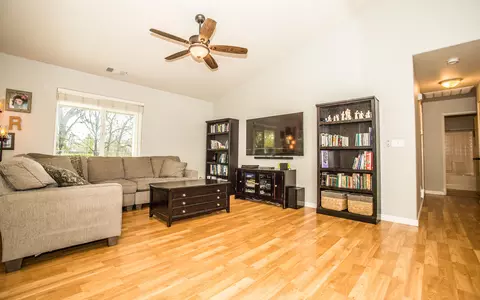 3329 Nathan Dr, Anderson, CA 96007 photo 4
