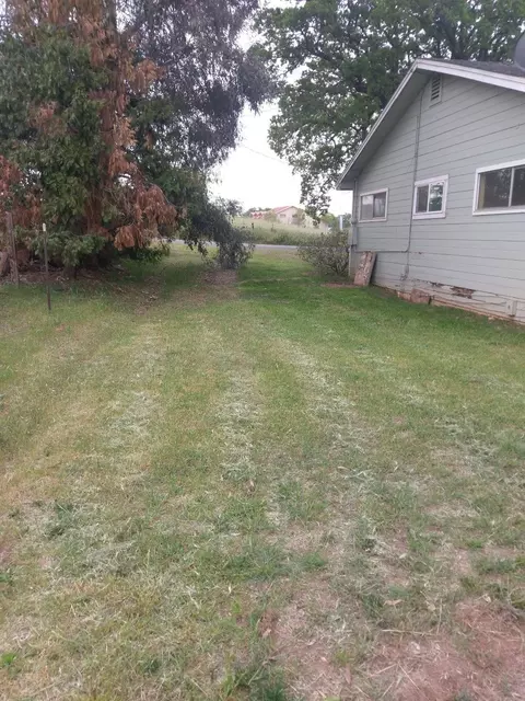 2460 Montgomery Rd, Red Bluff, CA 96080 photo 4