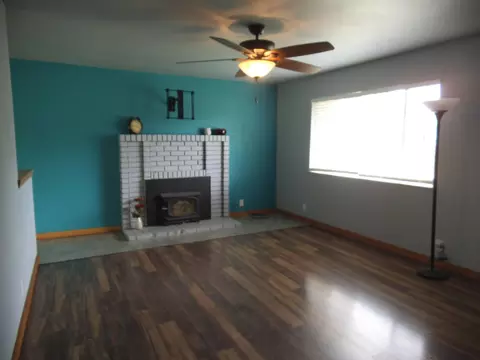 1240 Scenic Way, Redding, CA 96001 photo 5