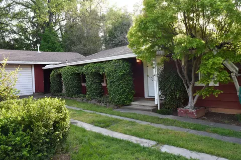 2566 Hillside Dr, Anderson, CA 96007 photo 6