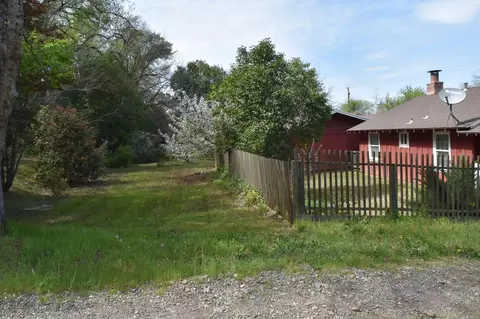 2566 Hillside Dr, Anderson, CA 96007 photo 4