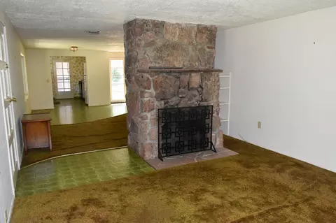 2566 Hillside Dr, Anderson, CA 96007 photo 9