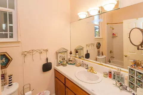 4410 Yellowstone, Redding, CA 96002 photo 17