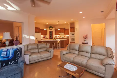 4410 Yellowstone, Redding, CA 96002 photo 10