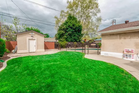 2074 Westwood Ave, Redding, CA 96001 photo 22