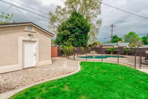 2074 Westwood Ave, Redding, CA 96001 photo 21