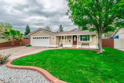 2074 Westwood Ave, Redding, CA 96001 photo 1
