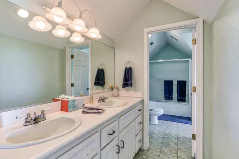 5675 Janine Way, Corning, CA 96021 photo 17