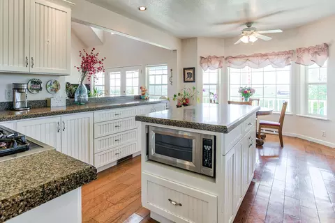 5675 Janine Way, Corning, CA 96021 photo 10