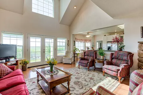 5675 Janine Way, Corning, CA 96021 photo 3