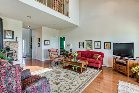 5675 Janine Way, Corning, CA 96021 photo 5