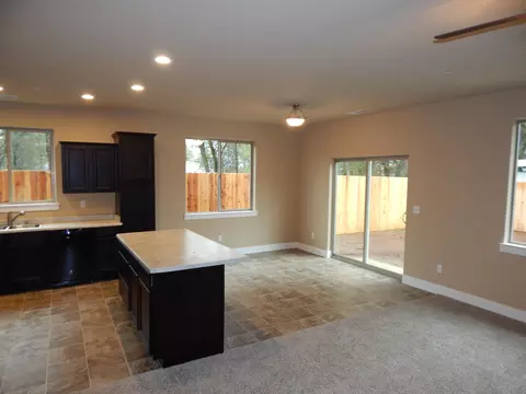 4299 Starthmore Dr, Redding, CA 96002 photo 7