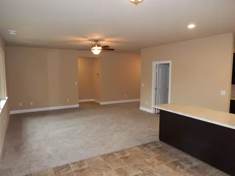 4299 Starthmore Dr, Redding, CA 96002 photo 10