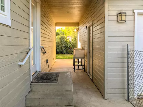 3746 Saint Nicholas Ave, Redding, CA 96003 photo 3