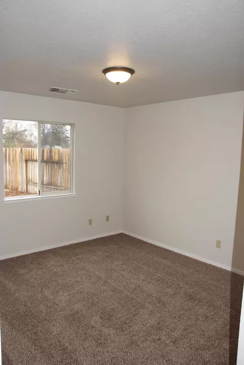 3588 Auburn Dr, Redding, CA 96001 photo 11