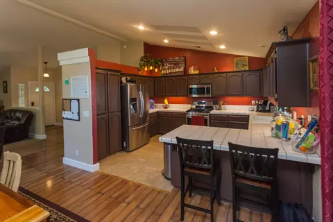 4670 Corita Pl, Redding, CA 96001 photo 11