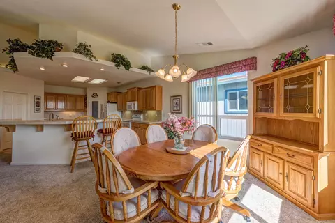 1135 Golden Gate Trl, Redding, CA 96003 photo 12