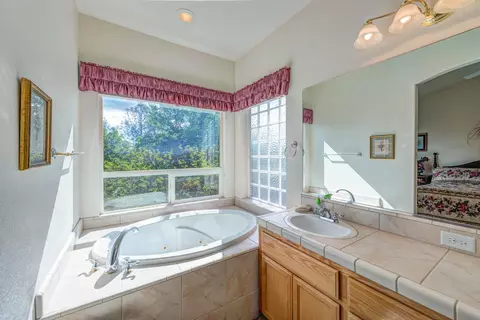 1135 Golden Gate Trl, Redding, CA 96003 photo 21