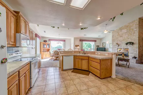 1135 Golden Gate Trl, Redding, CA 96003 photo 15