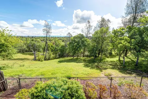 1135 Golden Gate Trl, Redding, CA 96003 photo 30