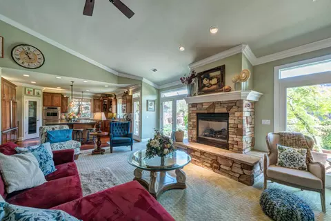 965 River Bend Rd, Redding, CA 96003 photo 8