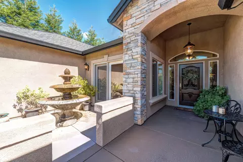 965 River Bend Rd, Redding, CA 96003 photo 3