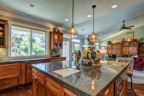 965 River Bend Rd, Redding, CA 96003 photo 16