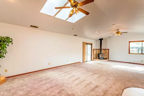 1944 El Verano St, Redding, CA 96002 photo 12
