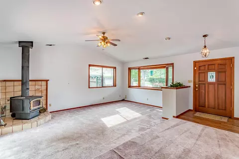 1944 El Verano St, Redding, CA 96002 photo 6
