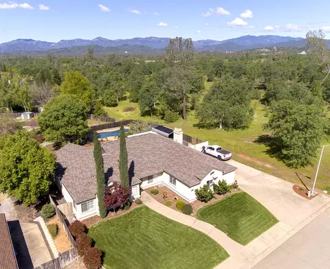 1936 Lagorce Dr, Redding, CA 96003 photo 1