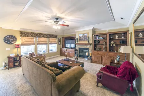 1936 Lagorce Dr, Redding, CA 96003 photo 5