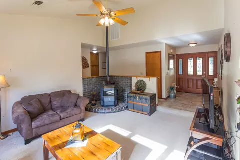 4695 Fiddleneck Dr, Redding, CA 96002 photo 13