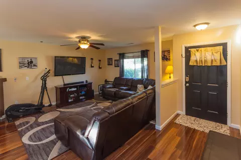 3722 Vinewood Dr, Anderson, CA 96007 photo 8