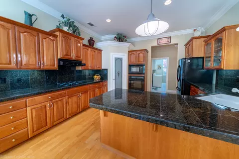 2997 Madison River Dr, Redding, CA 96002 photo 5
