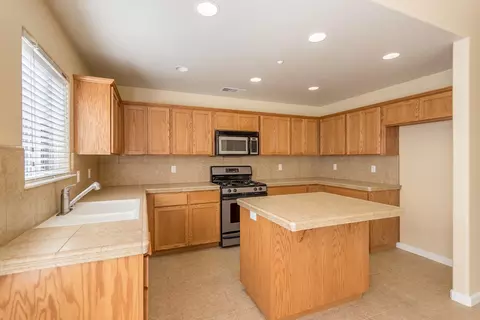 662 Valleybrook Dr, Redding, CA 96003 photo 9