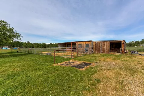 19555 Live Oak Rd, Red Bluff, CA 96080 photo 7
