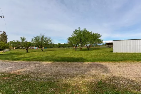 19555 Live Oak Rd, Red Bluff, CA 96080 photo 4